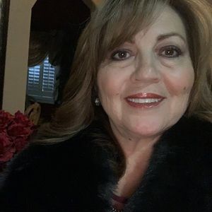 Meet your Posher, Manuela